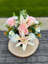 Load image into Gallery viewer, Personalised Memorial Spiked Vase