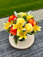 Load image into Gallery viewer, Personalised Memorial Spiked Vase