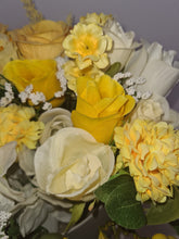 Load image into Gallery viewer, Yellow and Cream floral grey hat box
