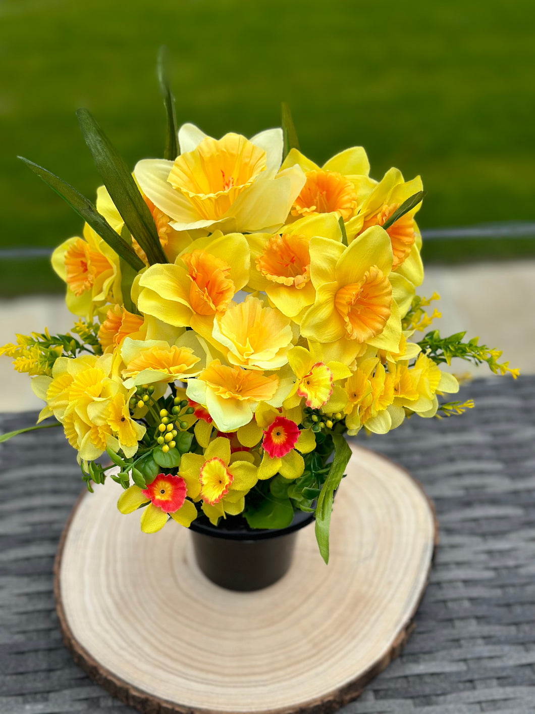 Spring Daffodil Memorial Grave Pot
